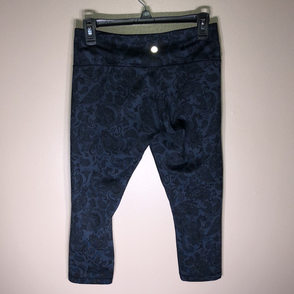 Lululemon athletica Capri cropped pants size 8 floral print blue workout gym - Picture 4 of 10